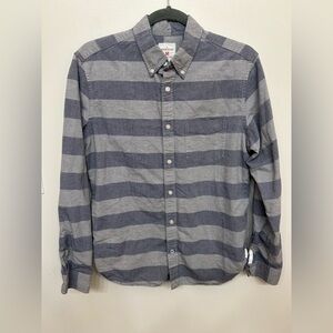 Gap Men's Striped Gray and Blue Button Down Shirt Size Medium